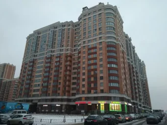 ул. Ленинградская, д. 9/8 + паркинг